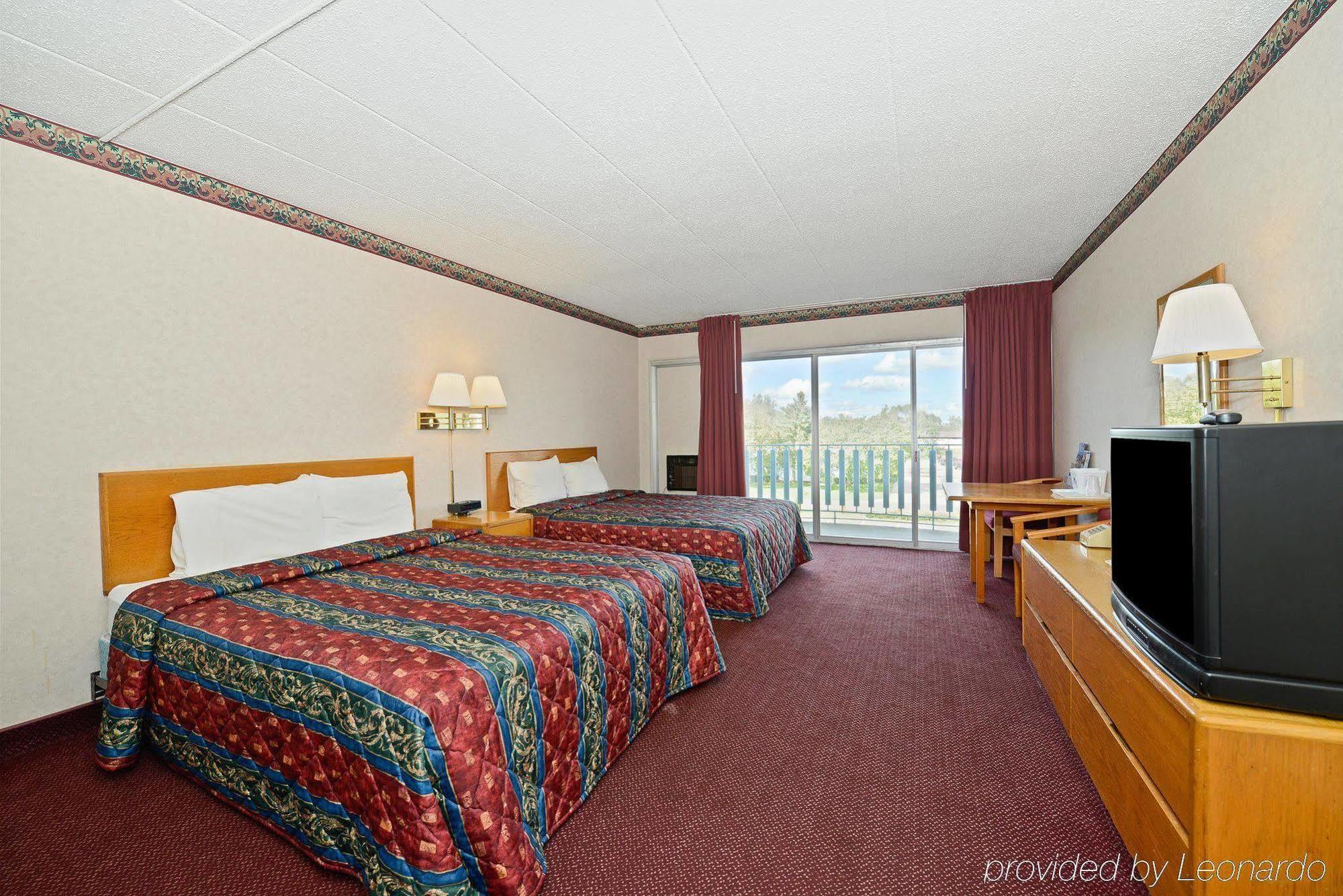 Howard Johnson By Wyndham Saint Joseph Benton Harbor Létesítmények fotó