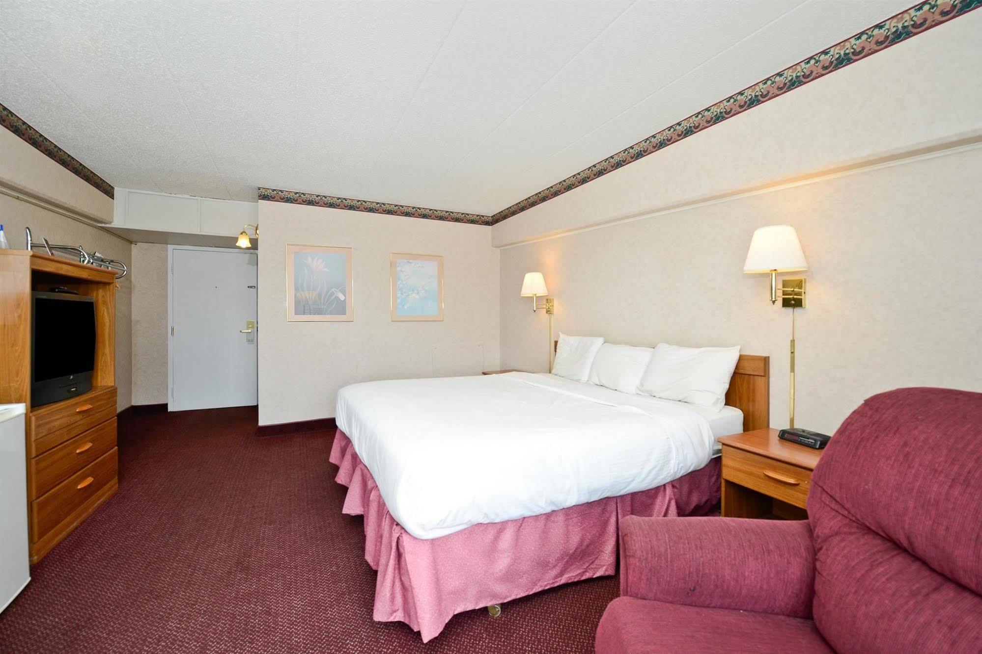 Howard Johnson By Wyndham Saint Joseph Benton Harbor Szoba fotó