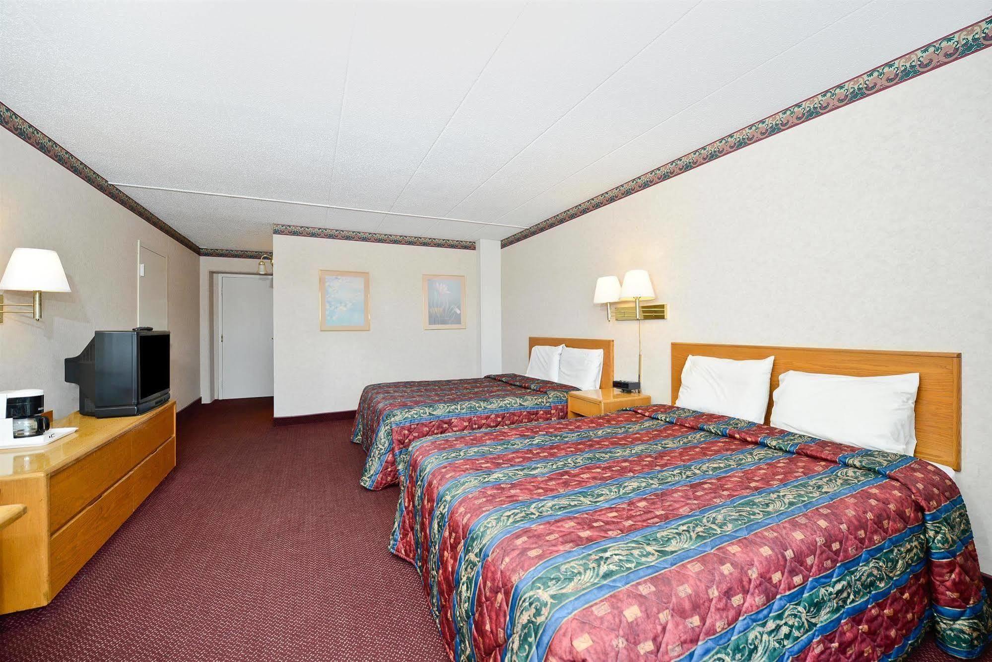 Howard Johnson By Wyndham Saint Joseph Benton Harbor Szoba fotó
